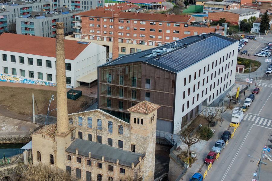 Construcción de la nueva residencia y centro de día en “La Fàbrica Vella”
