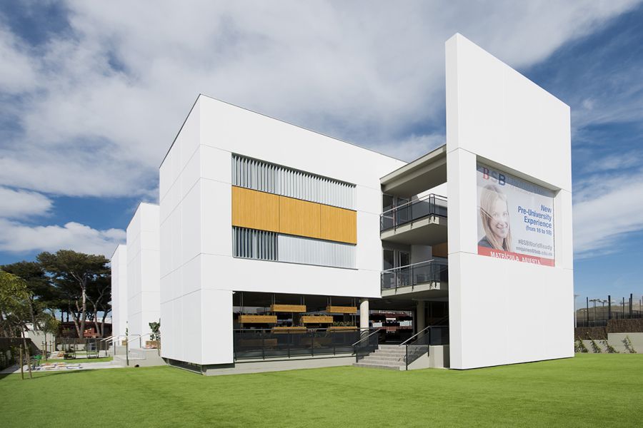 Construcción del nuevo edificio de la Escuela de secundaria “The British School of Barcelona”
