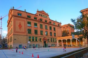  CLIMATIZACIÓN DE LOS COLEGIOS LA FARIGOLA DEL CLOT Y PERE VILA